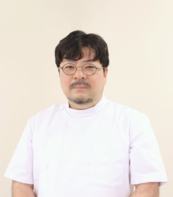 人工関節センター長 山元　輝明
